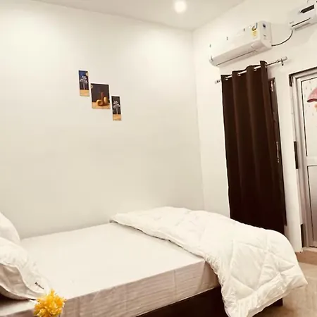 Hotel Ashoka Aashram Near Shri Ram Janmabhoomi - Prime Location With Luxury And Spacious Room - Book Now Ayodhya Exterior photo