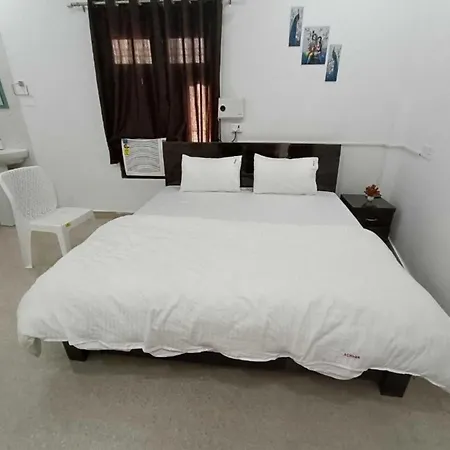 Hotel Ashoka Aashram Near Shri Ram Janmabhoomi - Prime Location With Luxury And Spacious Room - Book Now Ayodhya Exterior photo