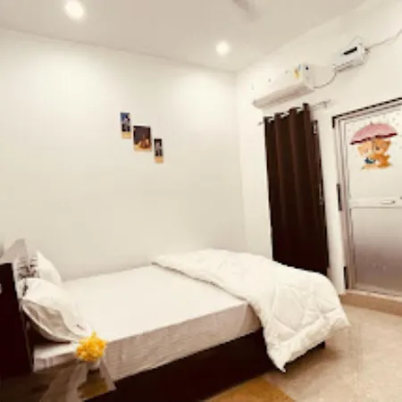 Hotel Ashoka Aashram Near Shri Ram Janmabhoomi - Prime Location With Luxury And Spacious Room - Book Now Ayodhya Exterior photo